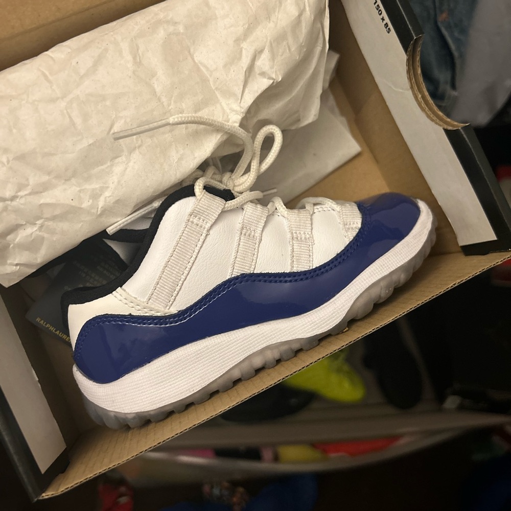 Shoe Lot